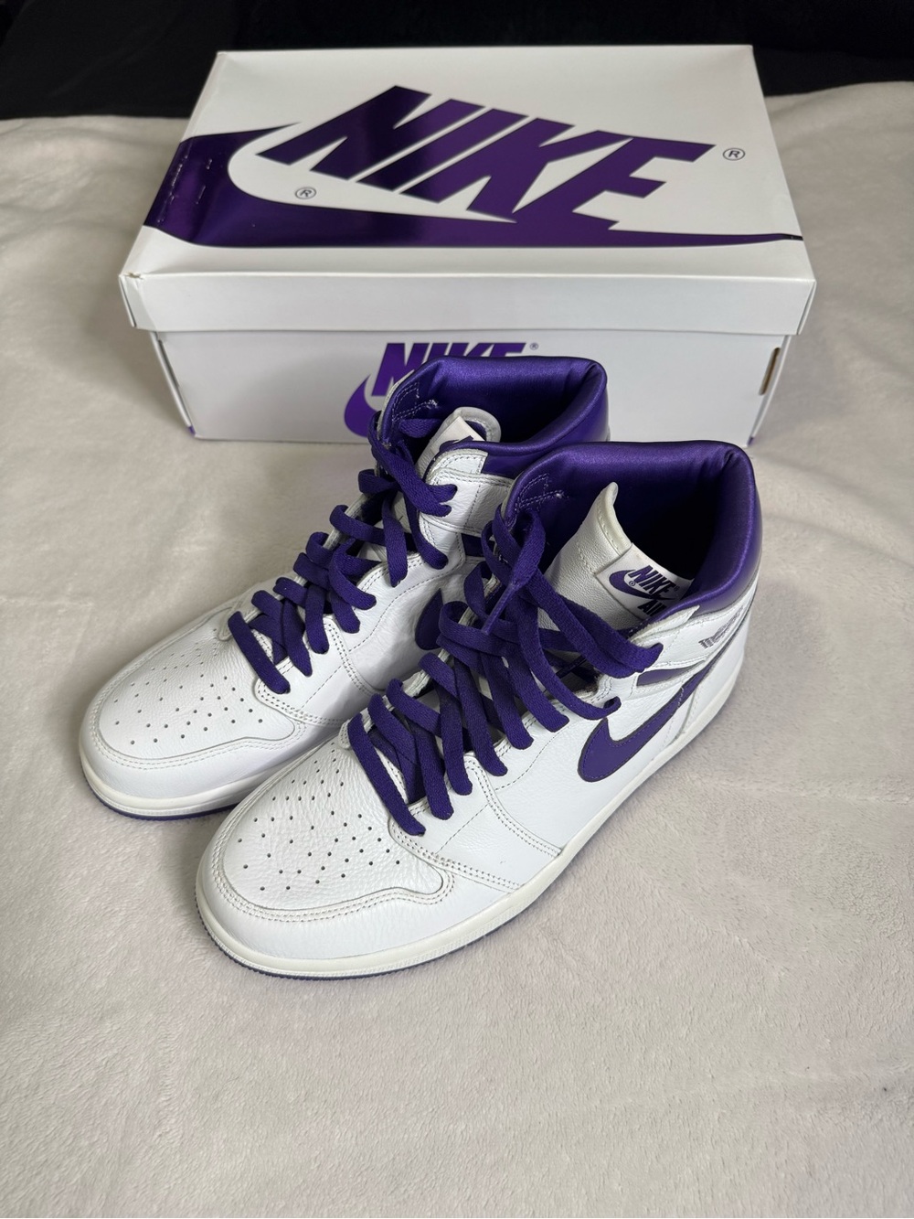 Nike Jordan 1 Retro High Court Purple